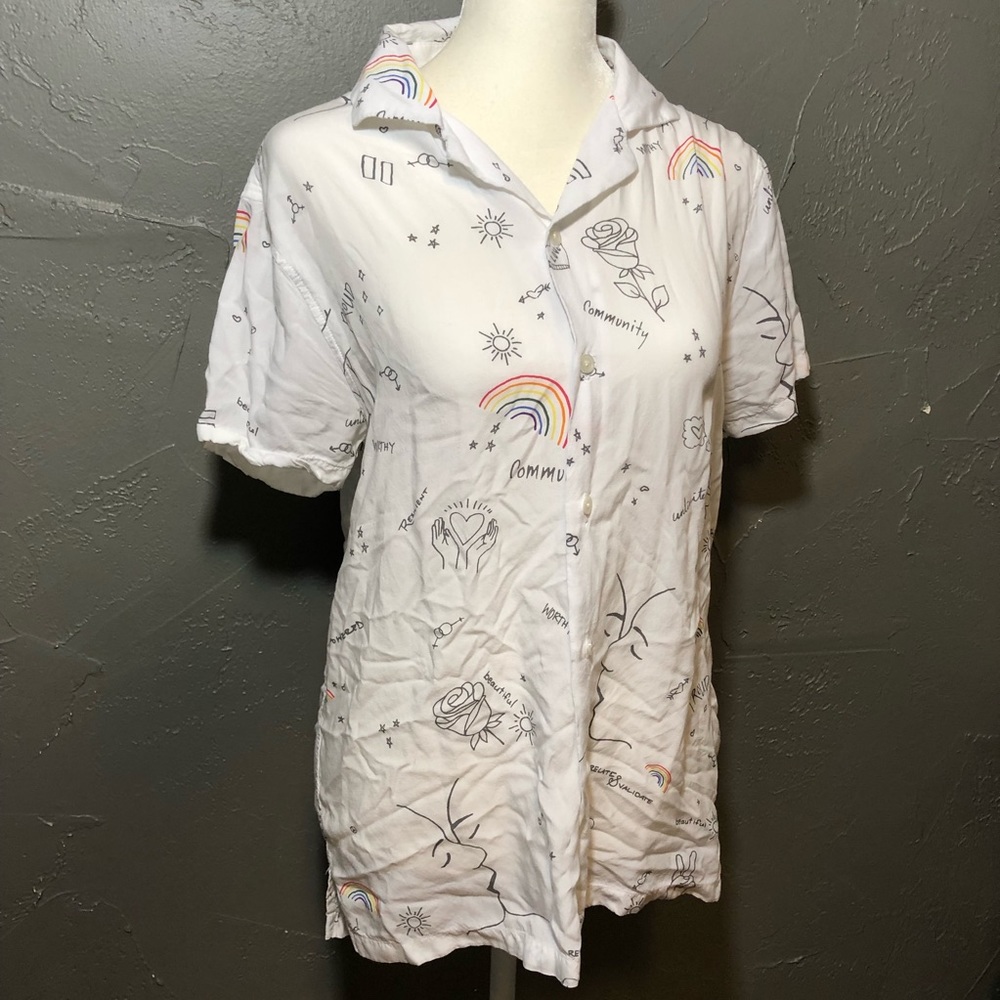 Abercrombie & Fitch Button Down Pride Shirt LGBTQ Rainbow XS Gay Love Proud Kiss